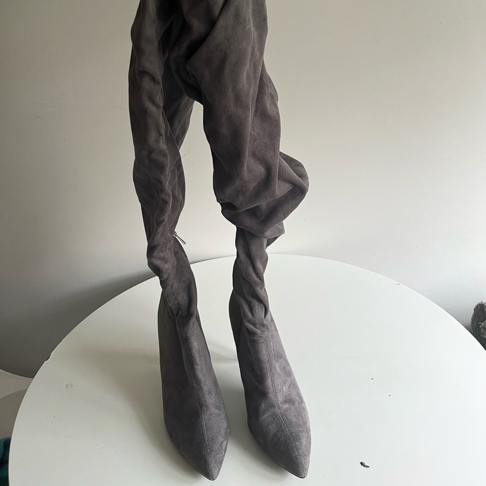 Forever 21 Faux Suede Over The Knee Stiletto Boots Grey OTK Size 10